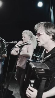 Hansagold „Schlaflos“ #deutschpop #indie #hamburg @Zinnschmelze 2025